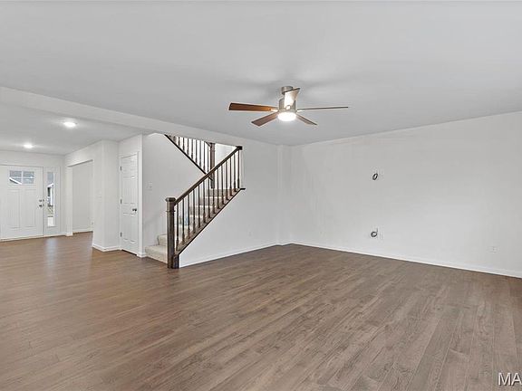 4th image of 610 Tull Ct