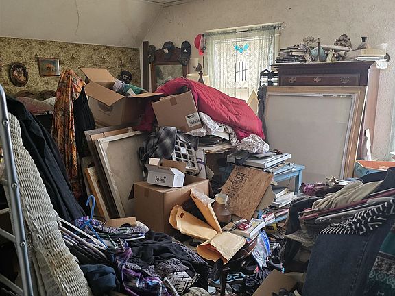 4th image of 1005 Haskell Ave