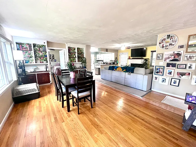 1544 Kilmer Ln — Photo 3