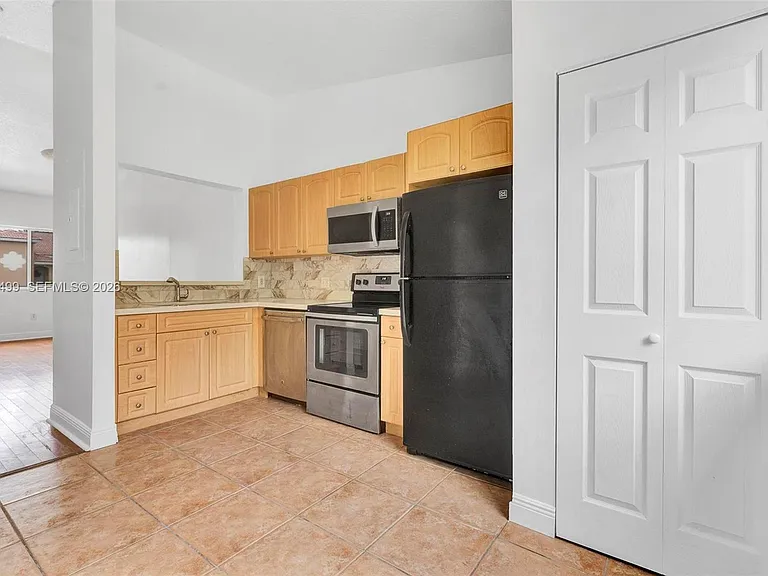 7851 NW 6th St #205-B — Photo 12