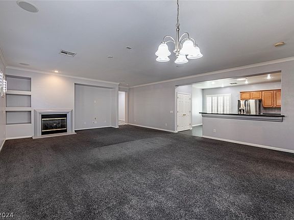 4th image of 4427 Weitzman Pl