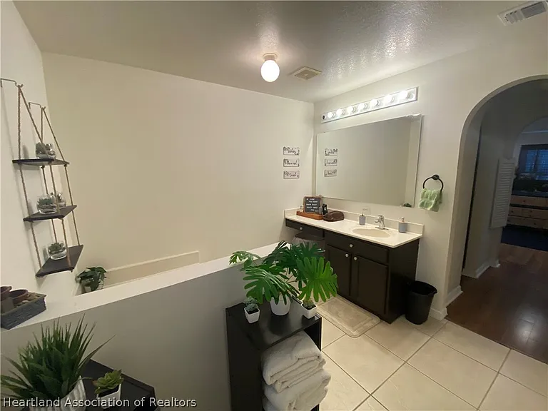 4600 Tarrega St — Photo 12