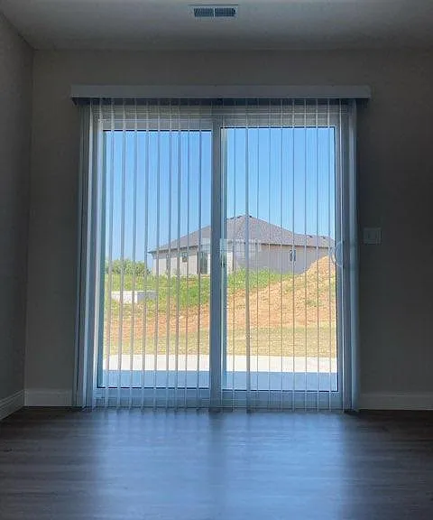 2301 Bitternut Dr — Photo 6