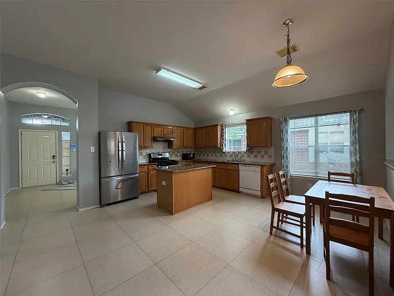 9803 Hallmark Ln — Photo 6