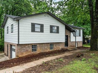 1275 Glenridge Ln, Bessemer, AL 35022