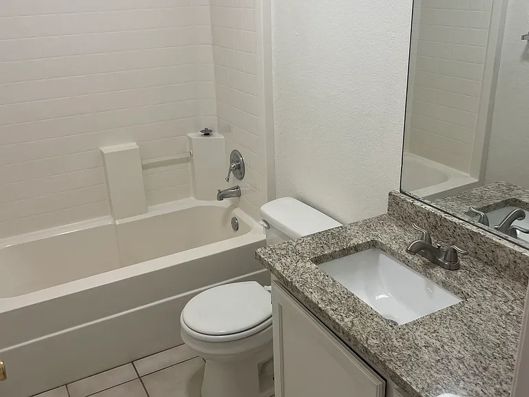 308 Kathy Ln — Photo 7