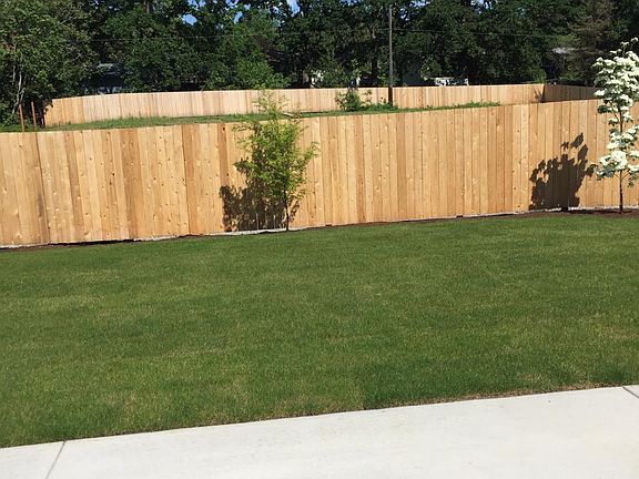 fenced rear yard