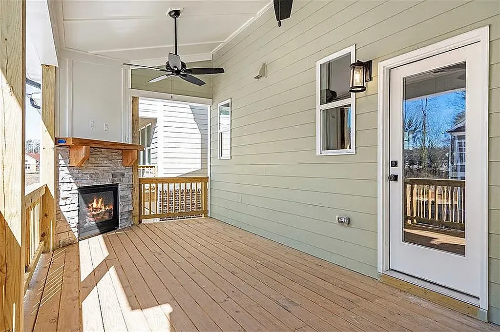 4 bed, 2660 sqft, $3,600 — Photo 3