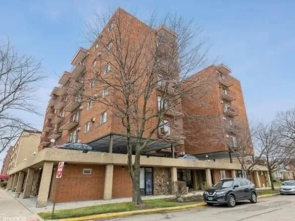 7830 W North Ave APT 305, Elmwood Park, IL 60707