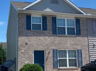 371-385 Lantern Ln, Chambersburg, PA 17201