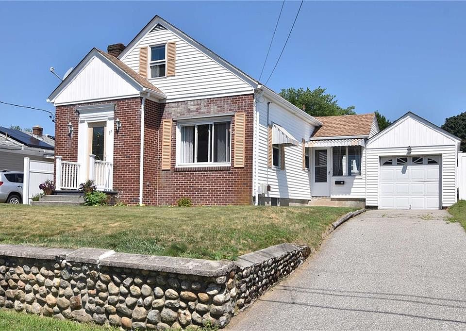 1st image of 37 King St