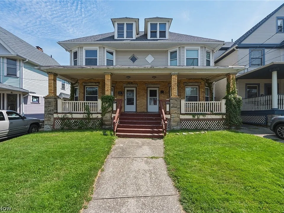 1373 Thoreau Rd