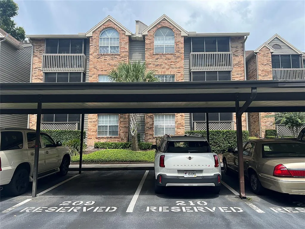 2 bed, 2.0 bath, 946 sqft, $1,850 — Photo 3