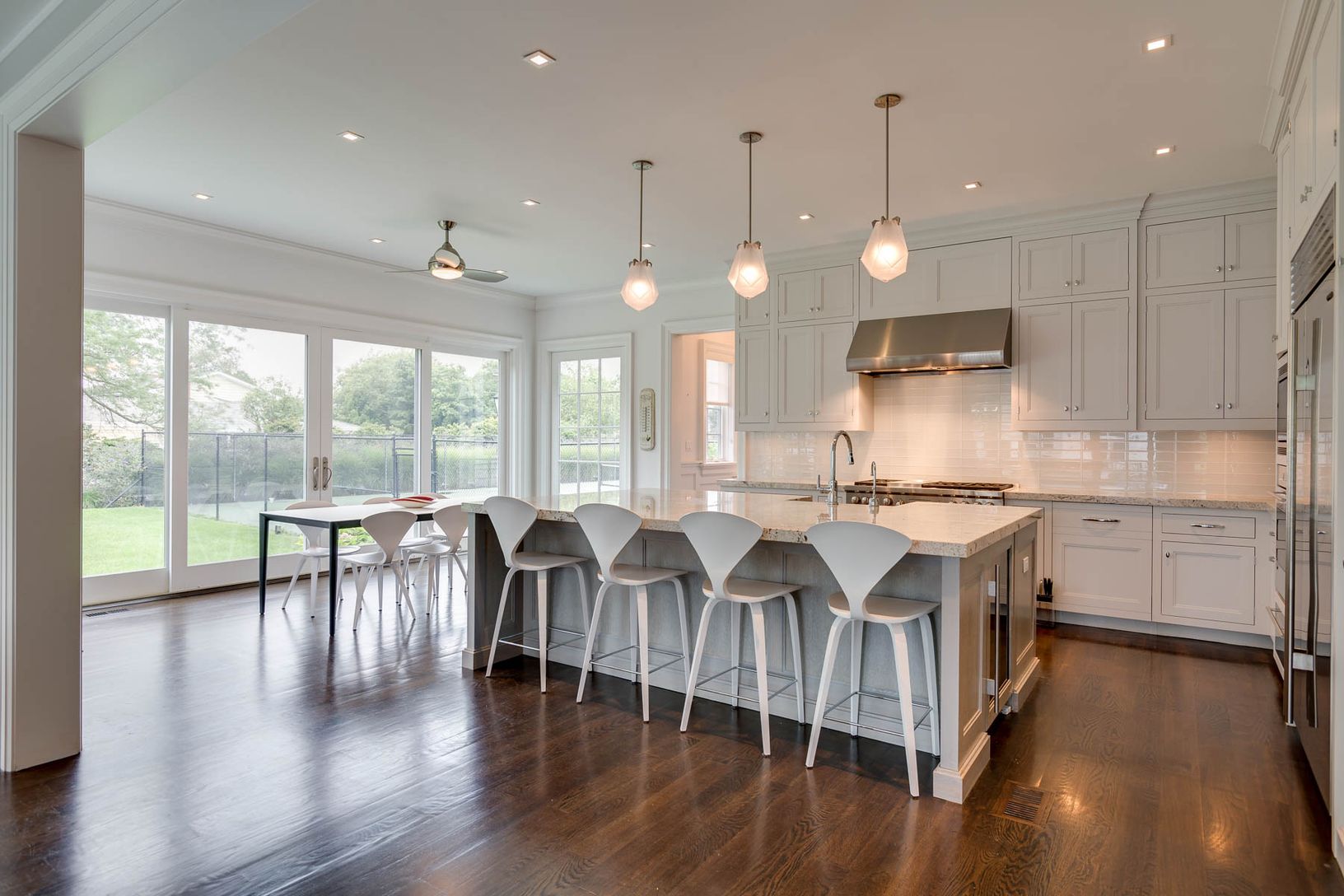  Chefs Kitchen Overlooking Pool & Tennis Court