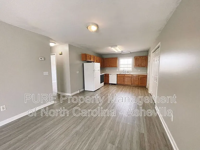 143 Carrion Ln — Photo 6
