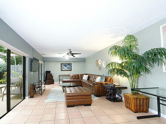 2nd image of 1700 Embassy Drive #504