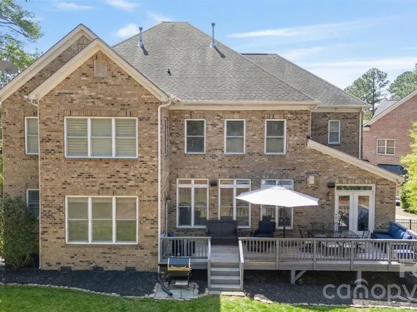 13203 Coyote Creek Ct, Charlotte, NC 28278