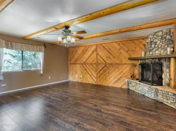 2722 Bain Trl, Overgaard, AZ 85933