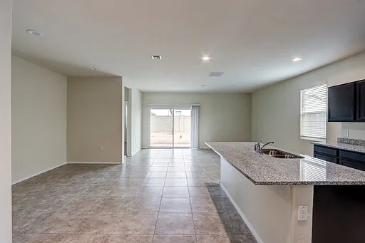 3 bed, 2.0 bath, 1553 sqft, $1,675 — Photo 4