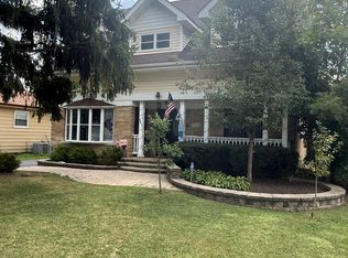 841 Wilcox St, Mundelein, IL 60060