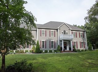 10 Halls Rd, Westbrook, CT 06498