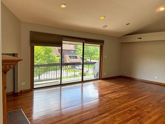 5th image of 8150 W Brookside Dr APT 204