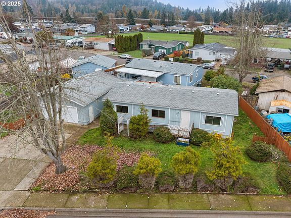 2nd image of 1672 Pritchett Pl