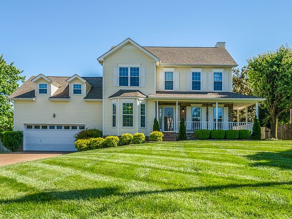 2nd image of 2936 Mercer Ln