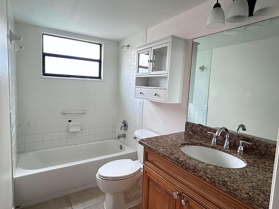 1st image of 1525 Lake Crystal Drive #D