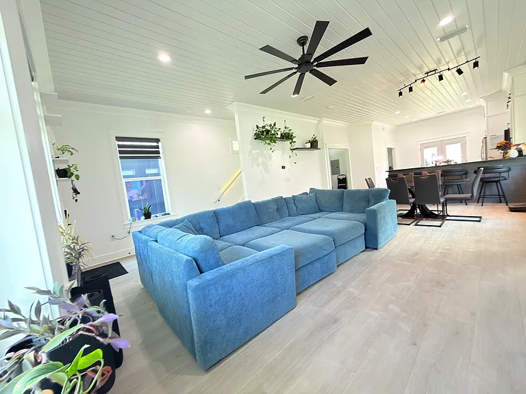 4852 Boat St — Photo 18
