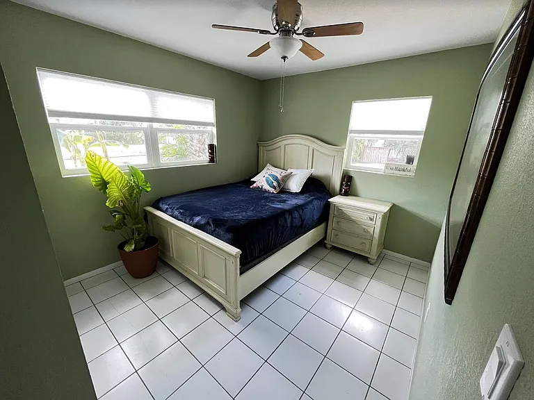 Bedroom #1 with Queen Bed