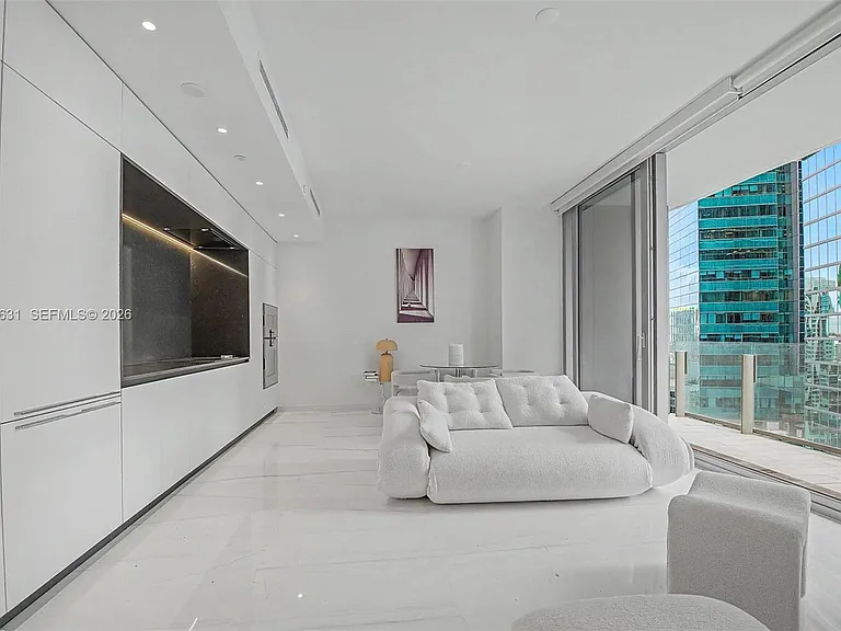300 Biscayne Boulevard Way #2808 — Photo 1