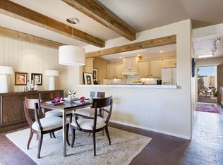 889 Los Lovatos Rd, Santa Fe, NM 87501