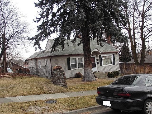 1st image of 915 S 20th Ave