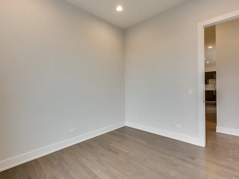 2805 W Cortland St #3 — Photo 14