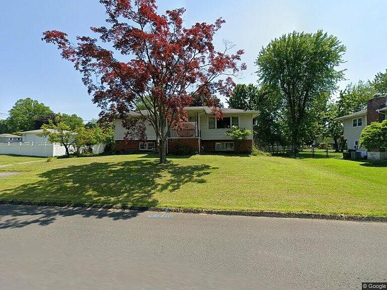 1st image of 10 Lilburn Dr