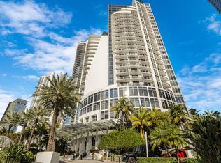 18001 Collins Ave #2609, North Miami Beach, FL 33160
