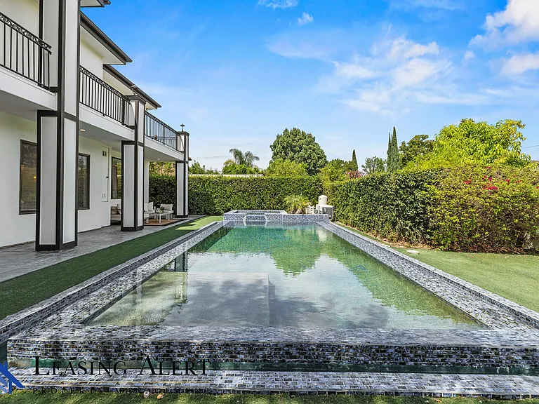 5012 Gerald Ave — Photo 63