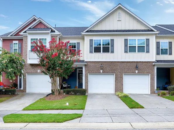 630 Briarcliff St, Apex, NC 27502