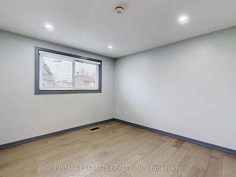 36 Jayfield Rd #UPPER — Photo 17