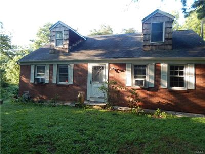 180 Old Town Rd, East Setauket, NY, 11733