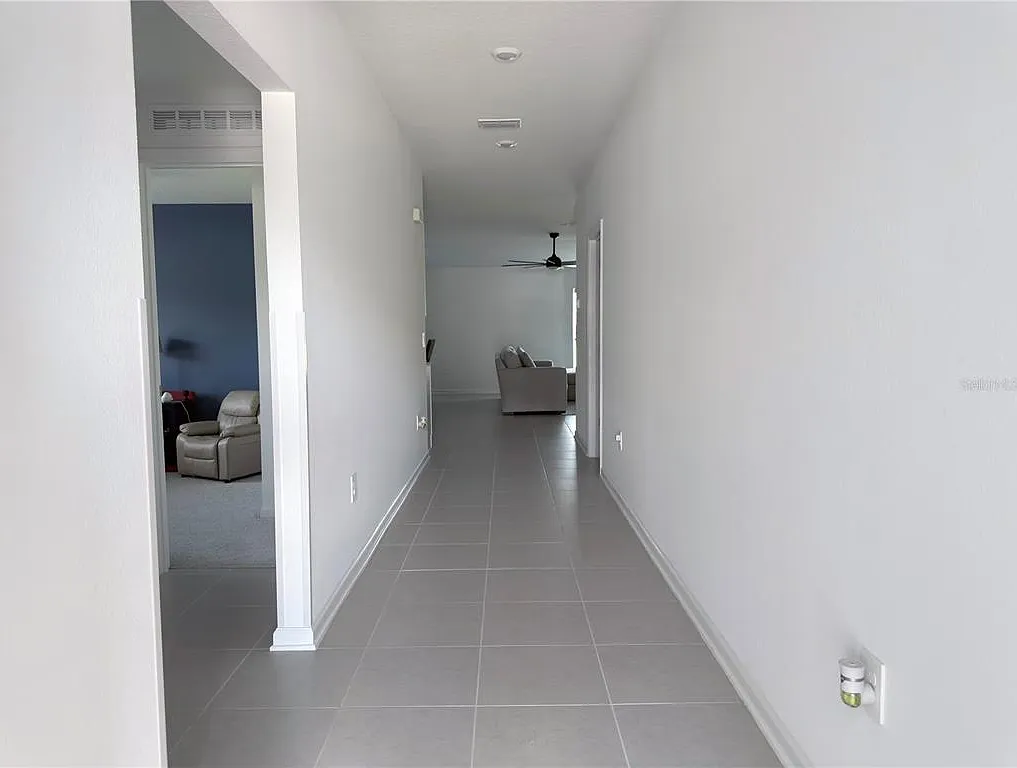 2 bed, 2.0 bath, 1824 sqft, $2,400 — Photo 4