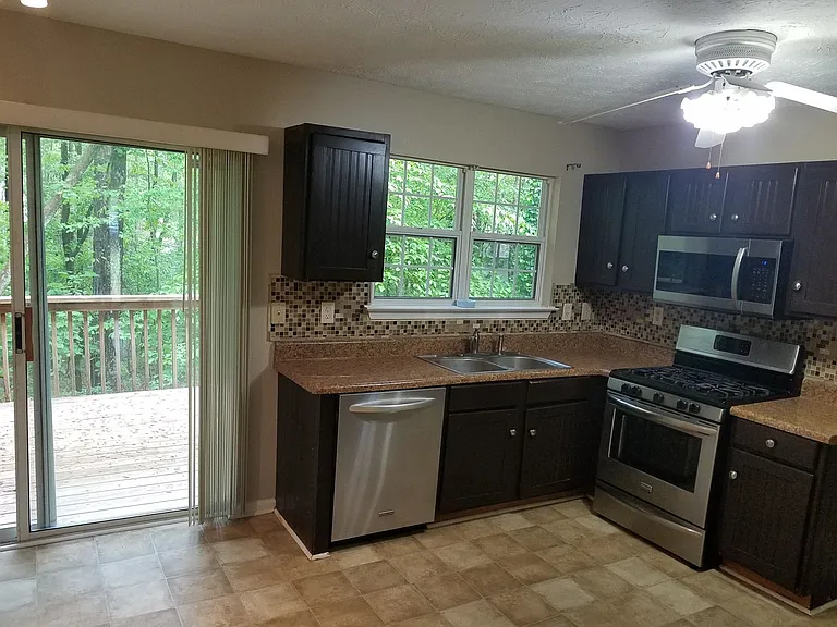 3309 Touchwood Ct SW — Photo 103