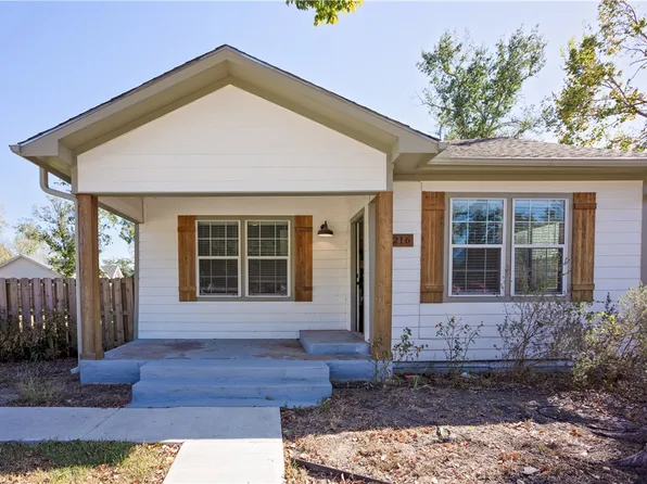 216 W Decherd St, Franklin, TX 77856