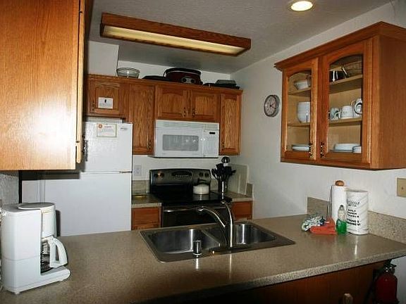Kitchen -- updated!