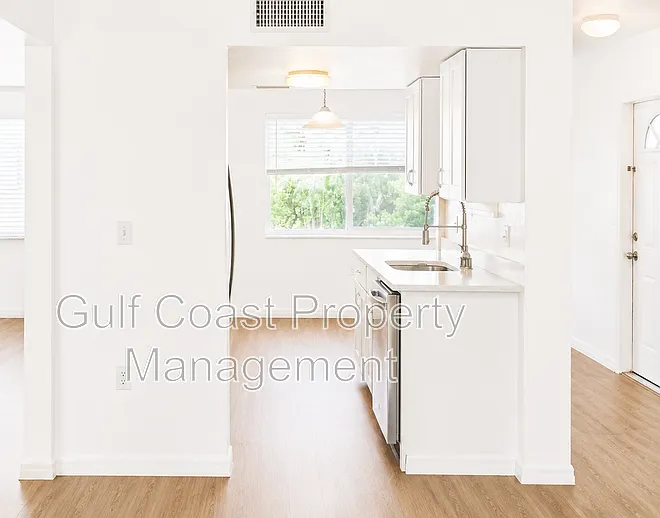 5310 26th St W #1406 — Photo 3