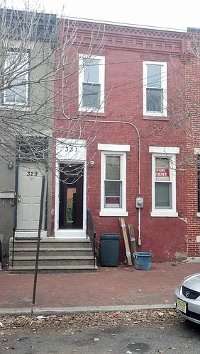 331 Point St Photo 1
