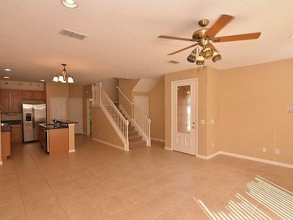 4th image of 12 Canterbury Bell Dr