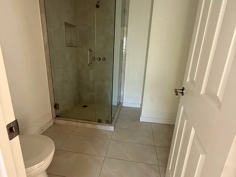 5228 Auckland Ave #2 — Photo 7
