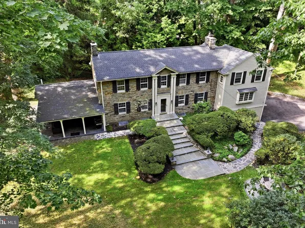734 Braeburn Ln, Penn Valley, PA 19072